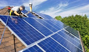 Service d'installation de photovoltaïque et tuiles photovoltaïques à Pignans
